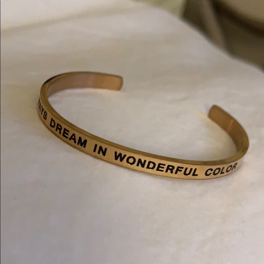 “Always dream in wonderful color” Disney bracelet